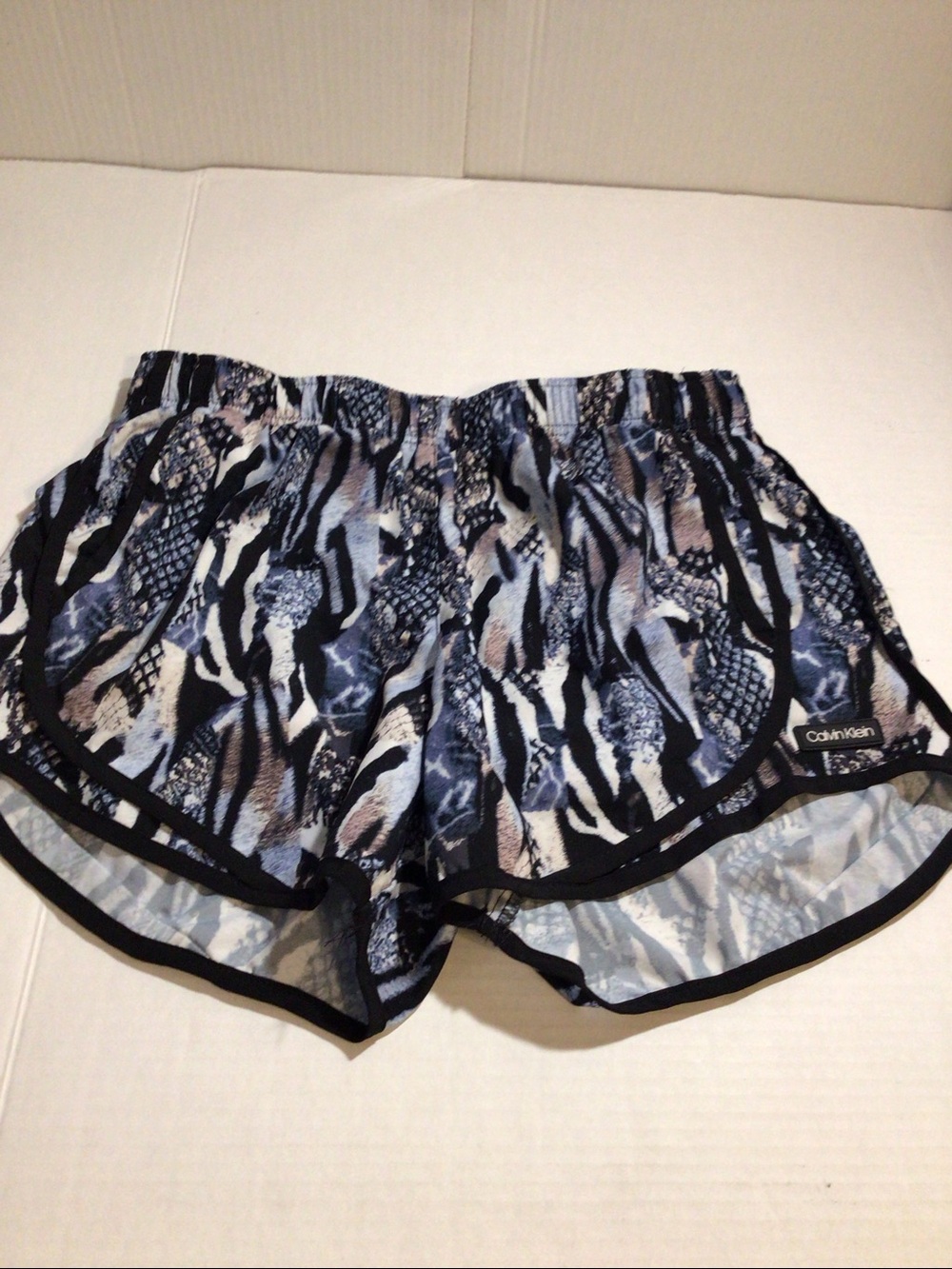 Calvin Klein Animal Mix Spray Running Shorts Small Blue Black Lined EUC